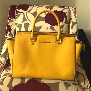 Michael Kors Handbag (Yellow)